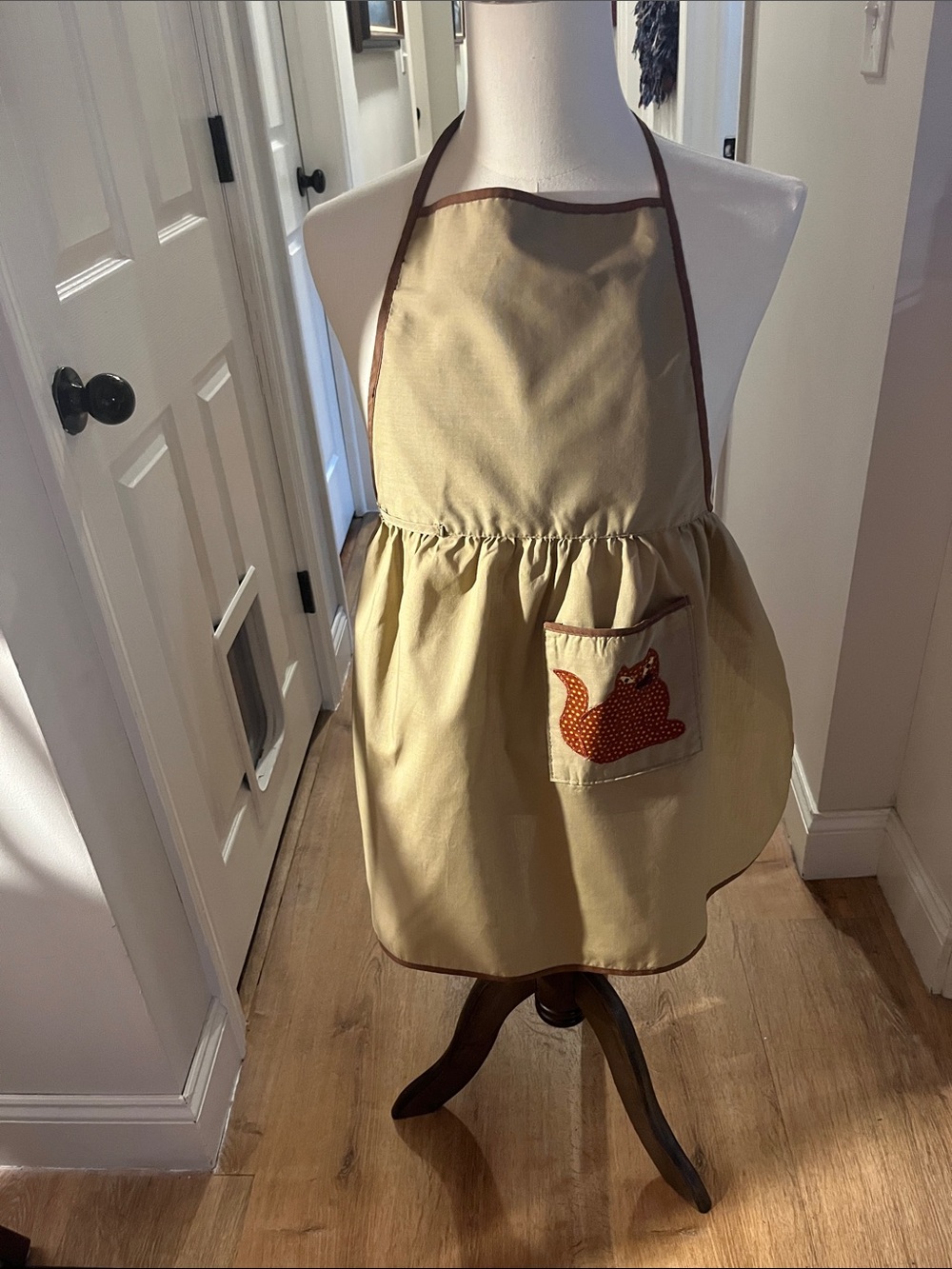 Vintage Cat Half Apron Cotton Cat Apron Artistic Cat Kitchen Apron with Bells